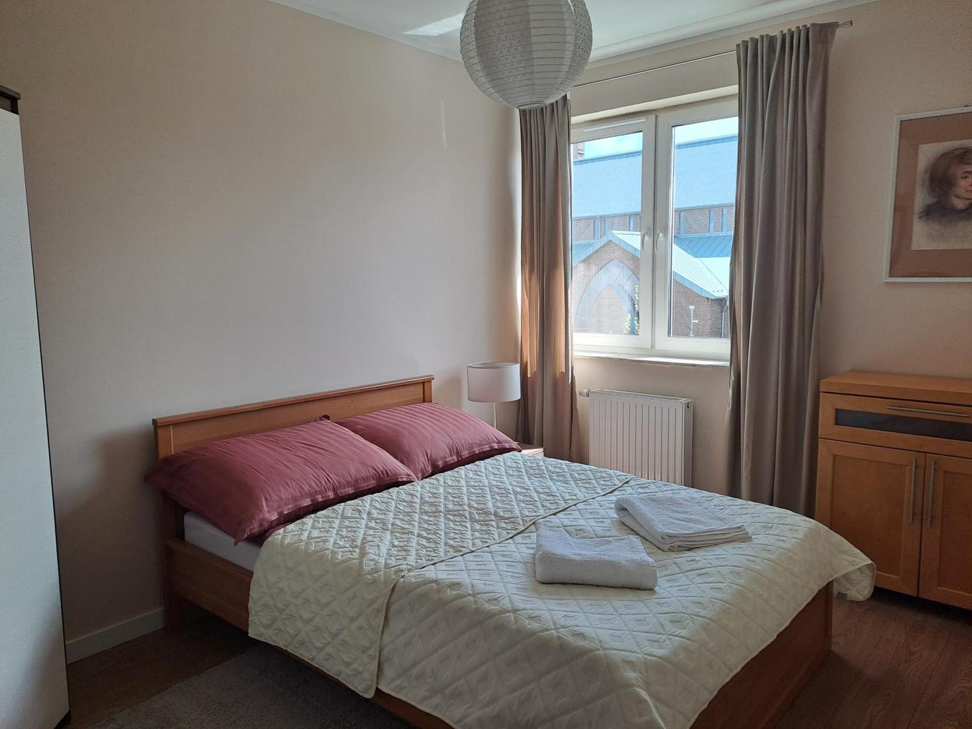 Komfortowy Apartament- 1 Salon, 3 Sypialnie, 2 Lazienki W Gdansku *